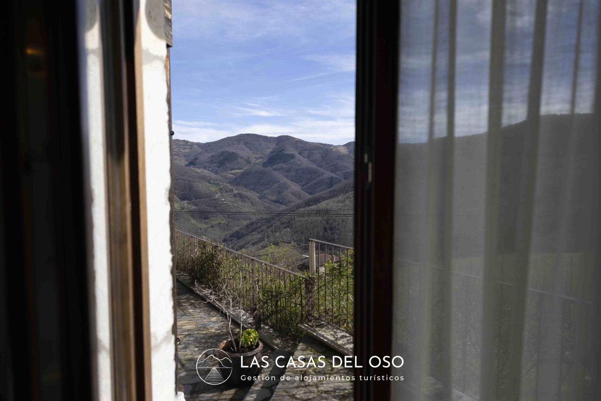 El Mirador De San Trocaya - Las Casas Del Oso Villamarcel Екстер'єр фото